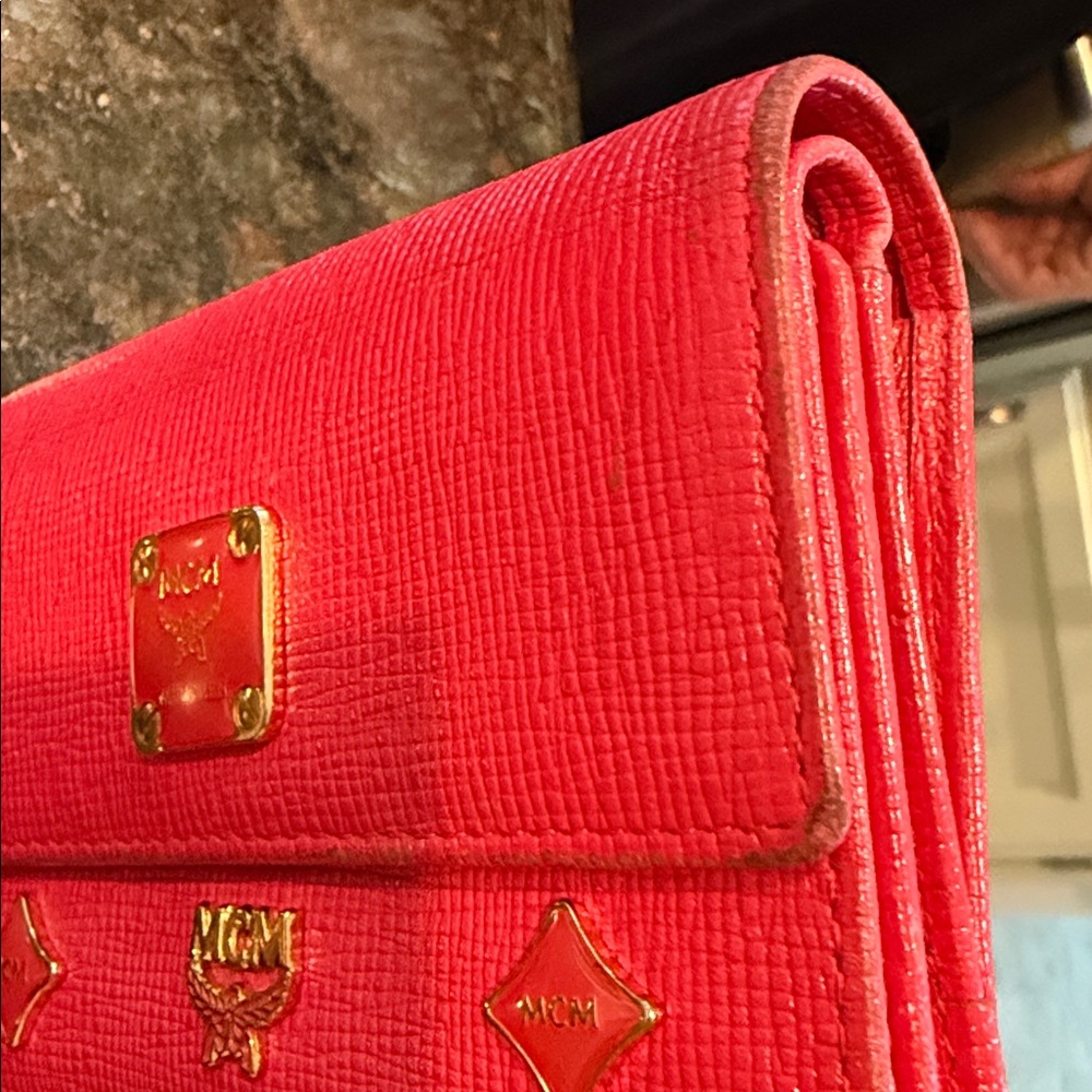 VINTAGE MCM TRIFOLD CHARM WALLET - Picture 10 of 12